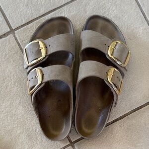 Birkenstock tobacco brown Sandals with big Gold Buckles
